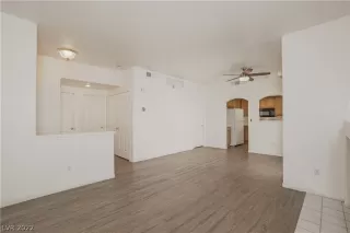 Photo #3: 2449462 Listing 