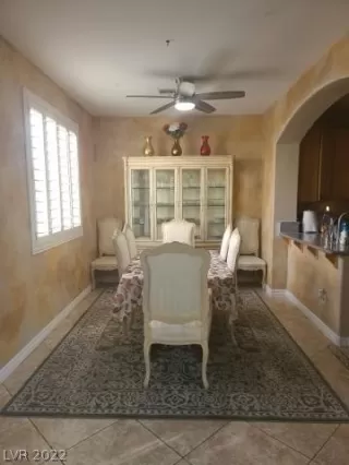 Photo #6: 2449466 Listing