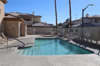 Photo #2: 2449487 Listing 