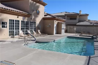 Photo #3: 2449487 Listing 