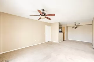 Photo #6: 2449555 Listing