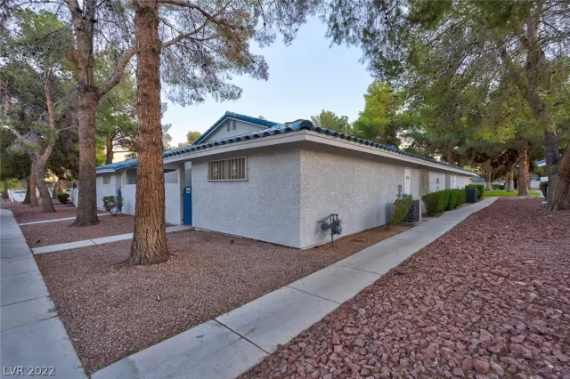 MLS: 2449560 Condo For Sale