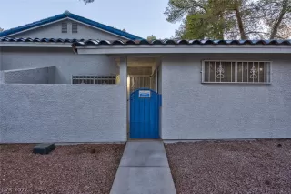 Photo #1: 2449560 Listing