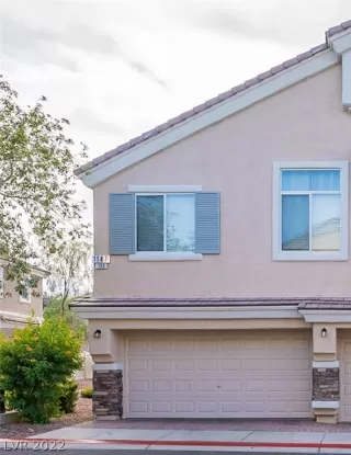 Photo #2: 2449564 Listing 