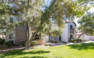 Photo #2: 2449580 Listing 