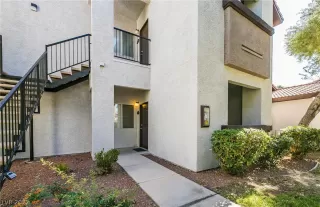 Photo #3: 2449580 Listing 