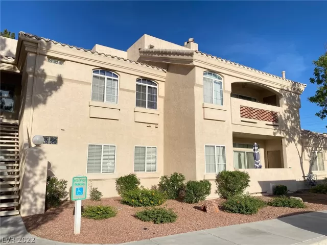 MLS: 2449593 Condo For Sale