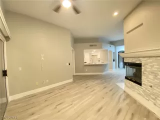 Photo #2: 2449593 Listing 