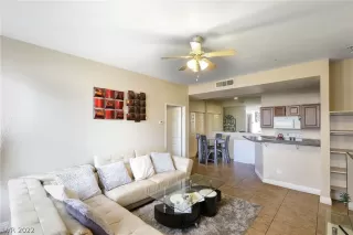 Photo #2: 2449598 Listing 