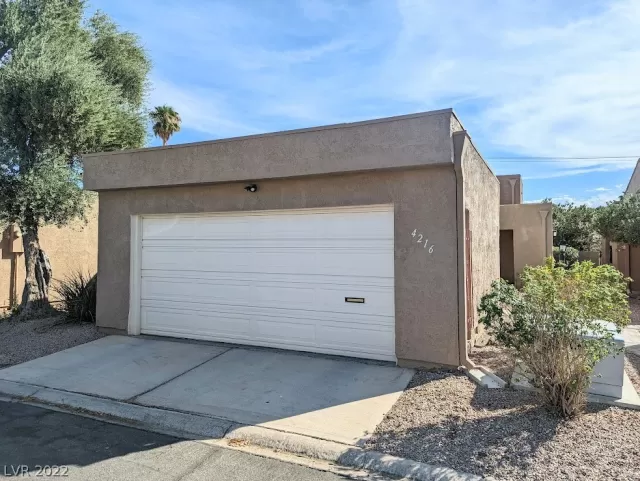 MLS: 2449686 Condo For Sale