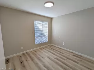 Photo #6: 2449686 Listing 