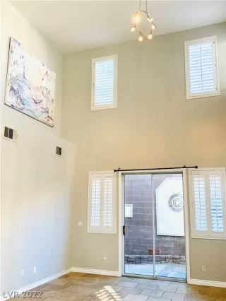 Photo #6: 2449726 Listing 