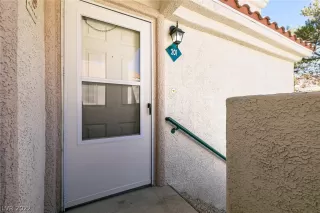 Photo #2: 2449773 Listing 