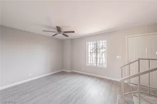 Photo #1: 2449800 Listing