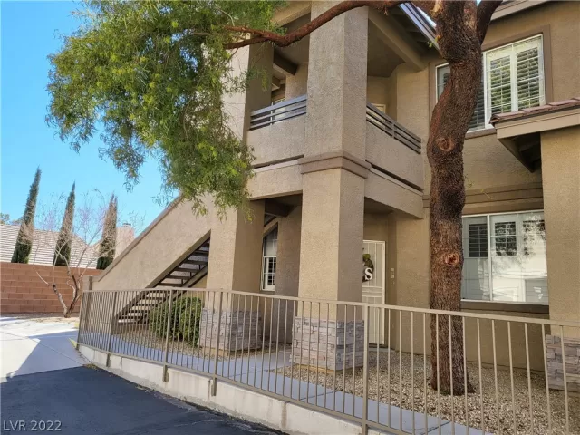 MLS: 2449803 Condo For Sale