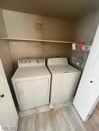 Photo #6: 2449813 Listing 