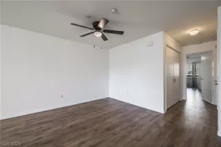 Photo #4: 2449817 Listing 