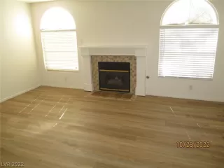 Photo #2: 2449844 Listing 