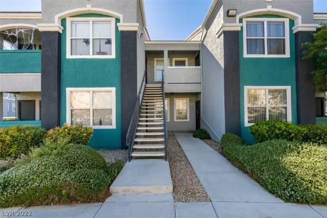 MLS: 2449918 Condo For Sale