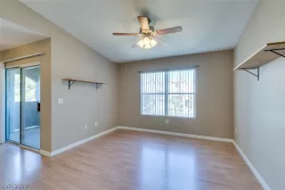 Photo #6: 2449918 Listing