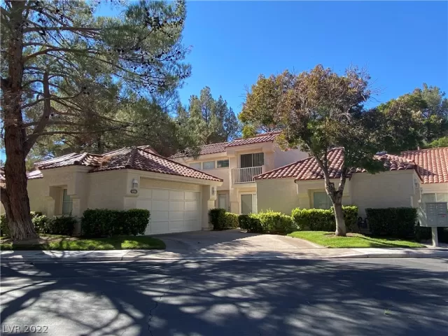 MLS: 2449927 Condo For Sale