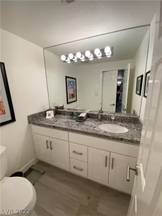 Photo #2: 2449927 Listing 