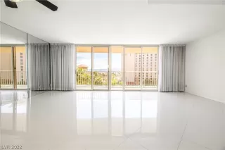 Photo #3: 2449931 Listing 