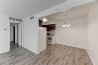 Photo #2: 2450003 Listing 