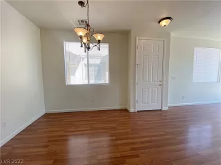 Photo #2: 2450013 Listing 