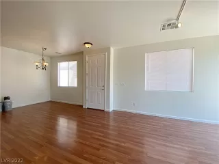 Photo #3: 2450013 Listing 