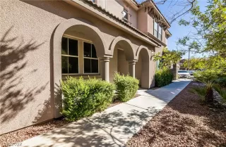 Photo #1: 2450051 Listing 