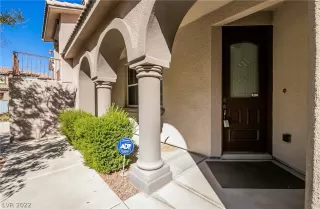 Photo #2: 2450051 Listing 