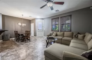 Photo #5: 2450051 Listing 