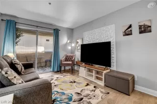 Photo #1: 2450069 Listing