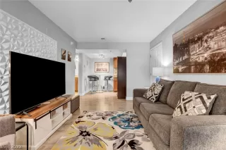 Photo #5: 2450069 Listing