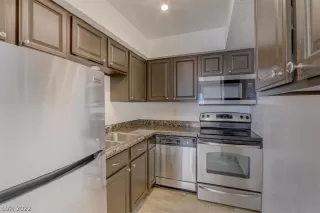 Photo #2: 2450071 Listing 