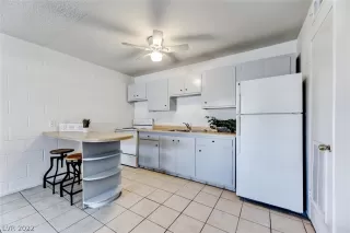 Photo #2: 2450111 Listing 