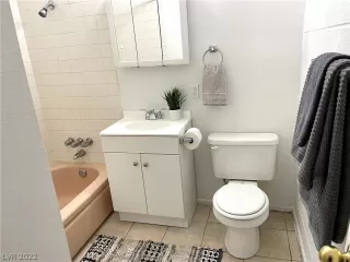 Photo #3: 2450111 Listing 