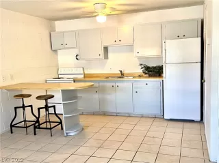 Photo #5: 2450111 Listing 