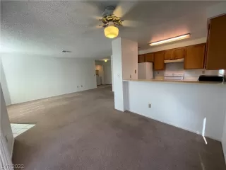 Photo #5: 2450134 Listing 