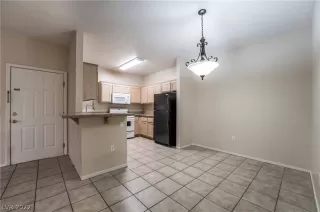 Photo #5: 2450135 Listing 
