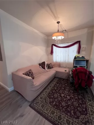 Photo #5: 2450143 Listing 