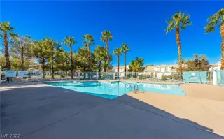 Photo #2: 2450164 Listing 