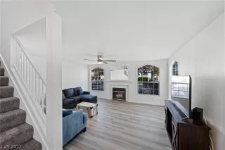 Photo #4: 2450164 Listing 