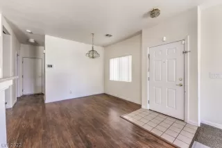 Photo #4: 2450207 Listing 