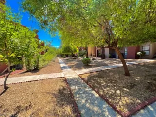 Photo #1: 2450215 Listing 