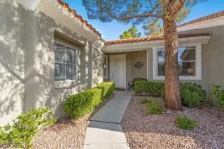 Photo #2: 2450226 Listing 