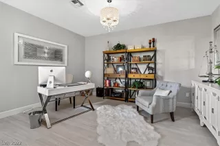 Photo #5: 2450226 Listing 