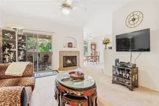 Photo #5: 2450248 Listing