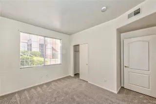 Photo #6: 2450262 Listing 